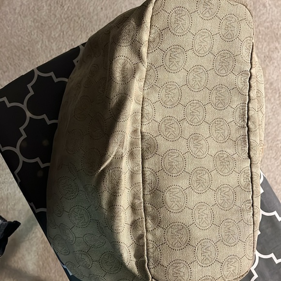Beige Michael Kors bag - Picture 7 of 7